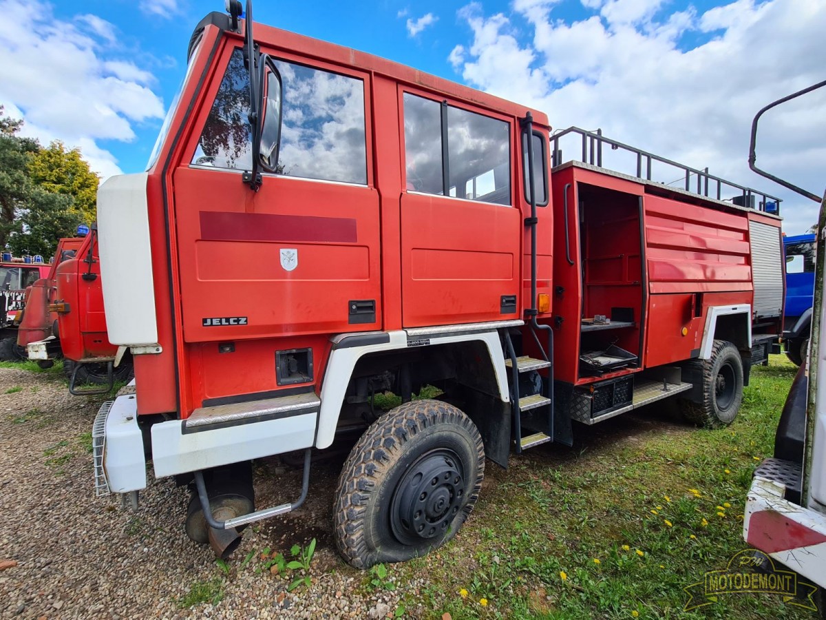 Samochód ratowniczo gaśniczy JELCZ 422 014 GCBA5/32 4x4