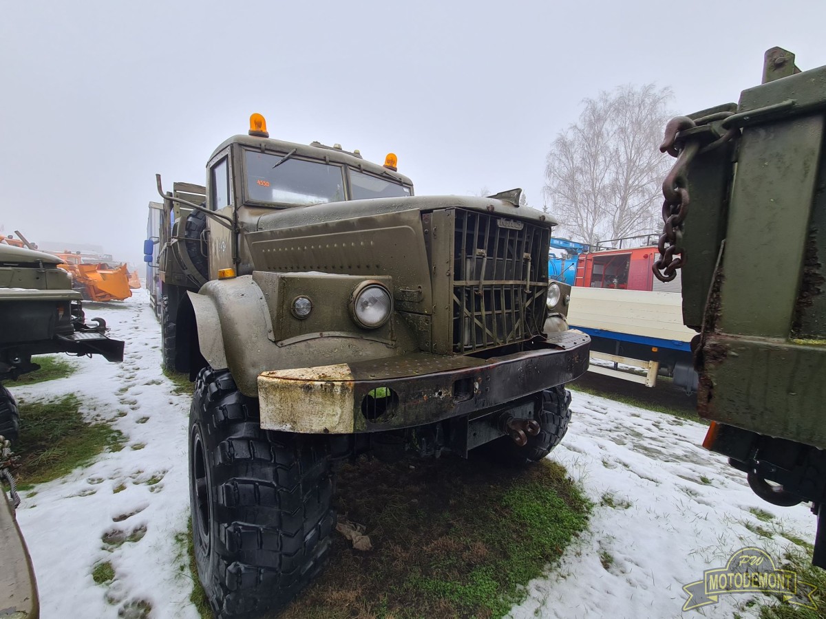 Samochód KRAZ 255B